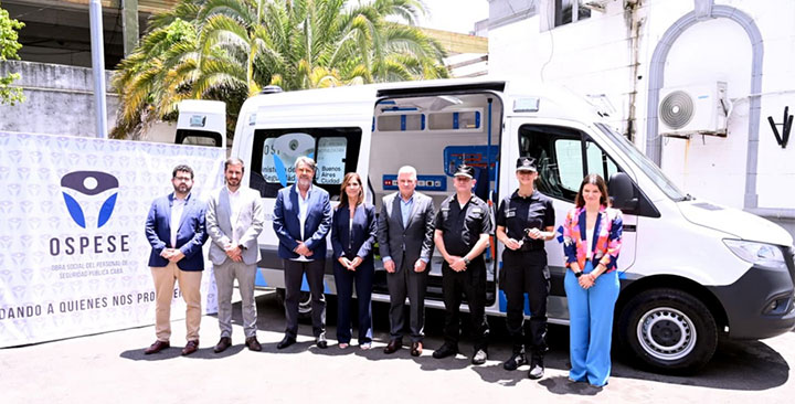 Ambulancia para el personal policial