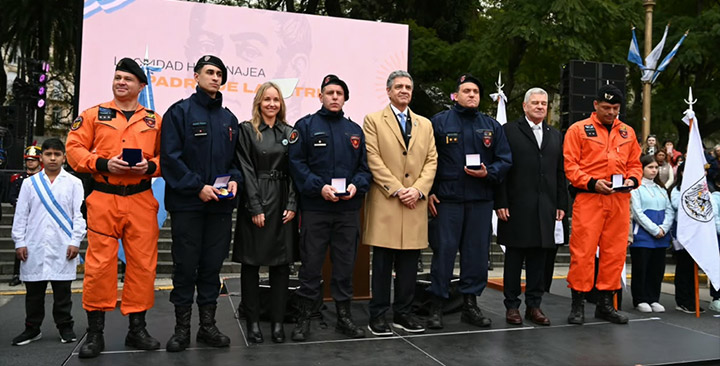 Reconocimiento a Bomberos
